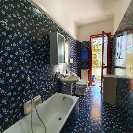 Appartement Alluring In Near The Sea Varazze